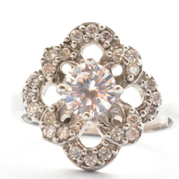 انگشتر نقره زنانه سولیتر طرح گل چهاربرگ، کد 416 - Image 4