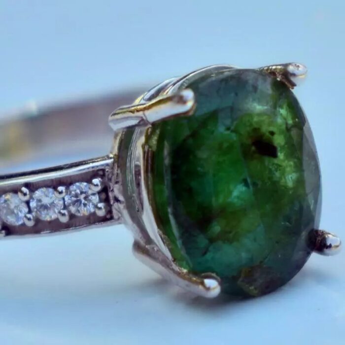 انگشتر نقره زنانه با نگین زمرد اصل و زیبا، کد 535 - Image 3