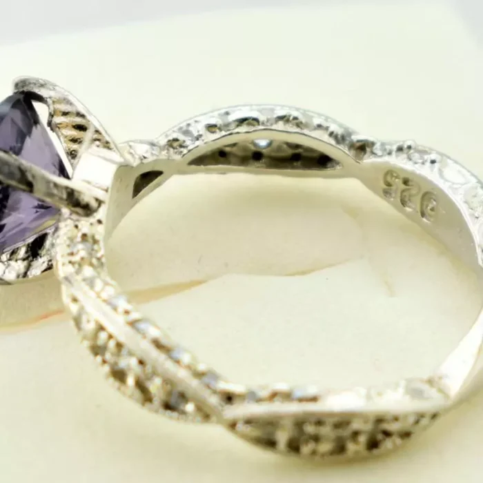 انگشتر نقره زنانه سولیتر با نگین بنفش سنتتیک، کد 409 - Image 3