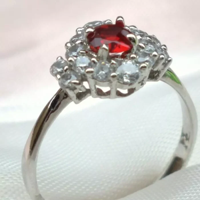 انگشتر نقره زنانه سولیتر با نگین قرمز زیبا، کد 401 - Image 3