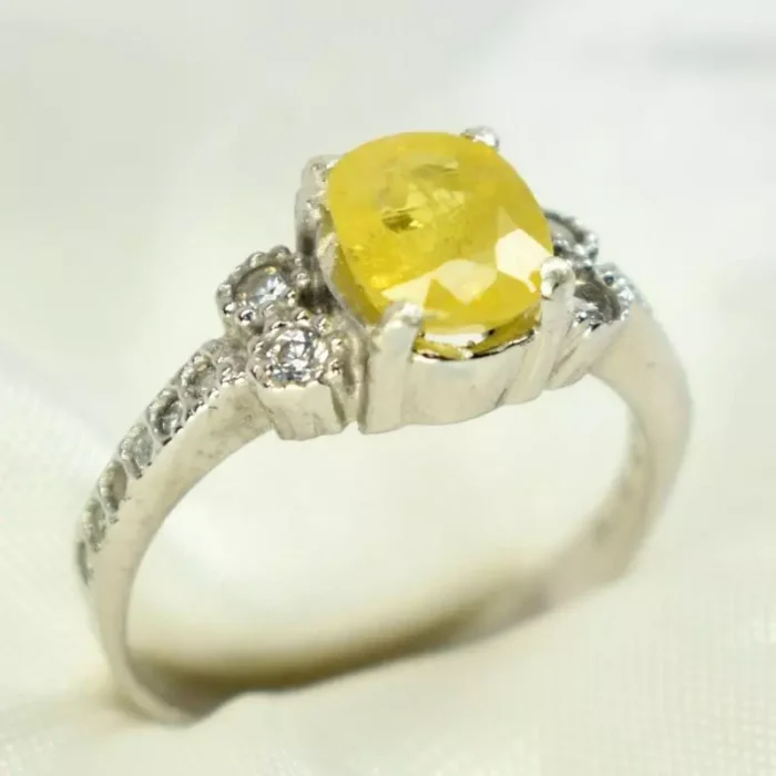 انگشتر نقره زنانه با نگین یاقوت زرد، کد 518 - Image 3