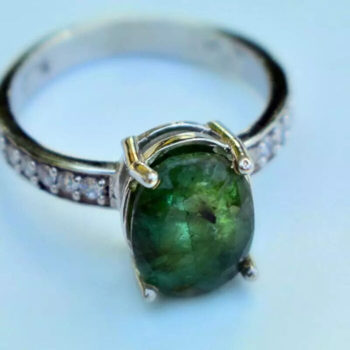 انگشتر نقره زنانه با نگین زمرد اصل و زیبا، کد 535 - Image 4