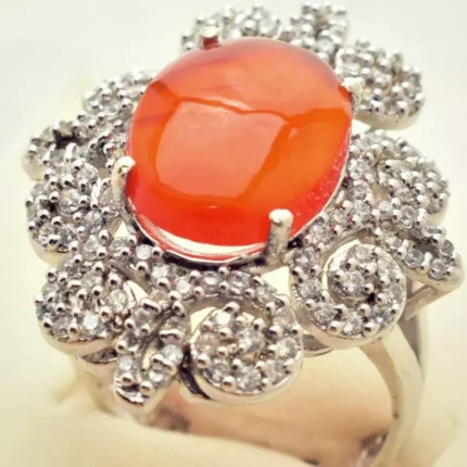 انگشتر نقره زنانه با نگین عقیق یمنی