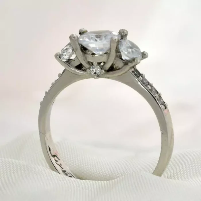 انگشتر نقره زنانه سولیتر طرح سه نگین، کد 442 - Image 5