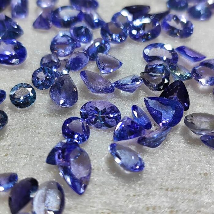 سنگ تانزانایت