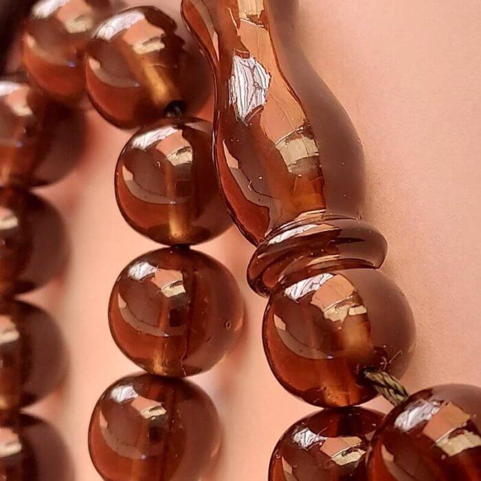 تسبیح سندلوس اصل بودار گرد قهوه‌ای نفتی 33 دانه کد 707 - Image 8