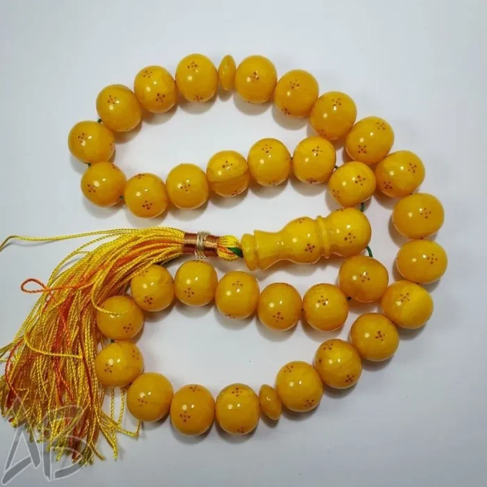 تسبیح سندلوس 33 دانه بودار تراش گرد زرد کهربایی داغ دار کد 828 آقابزرگ - Image 3