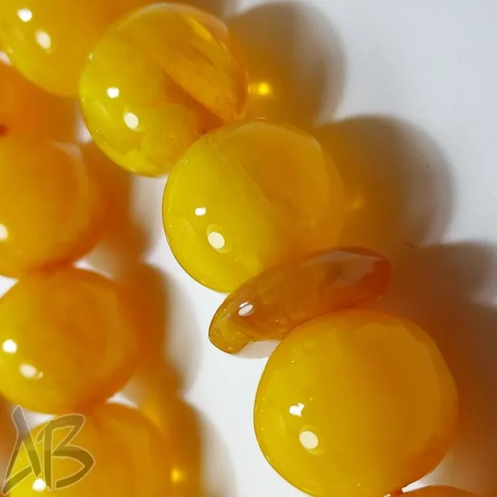 تسبیح سندلوس 33 دانه بودار تراش گرد زرد کهربایی خوش تراش کد 830 آقابزرگ - Image 5