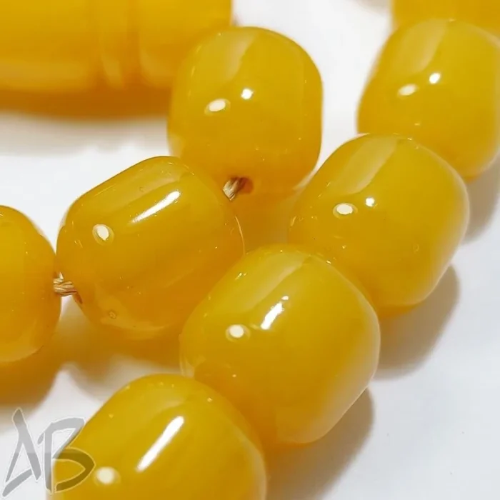 تسبیح سندلوس 33 دانه بودار تراش استوانه ای زرد کهربایی خوش تراش کد 831 آقابزرگ - Image 6