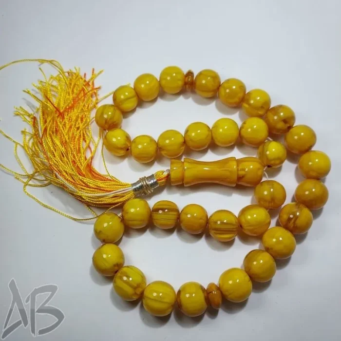 تسبیح سندلوس 33 دانه بودار تراش گرد زرد کهربایی پرچمی خوش تراش کد 833 آقابزرگ - Image 3