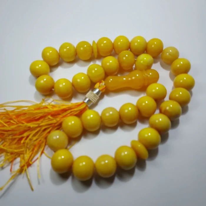 تسبیح سندلوس 33 دانه بودار تراش گرد زرد بسیار خوشرنگ و خوش دست کد 838 آقابزرگ - Image 3