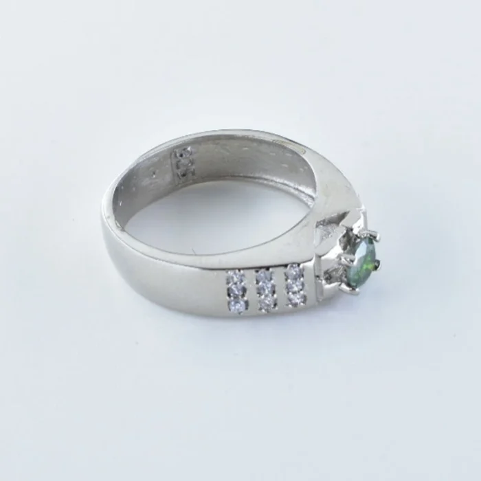 انگشتر مردانه نقره با نگین موزانایت سبز خاص و زیبا آقابزرگ کد 205 - Image 3