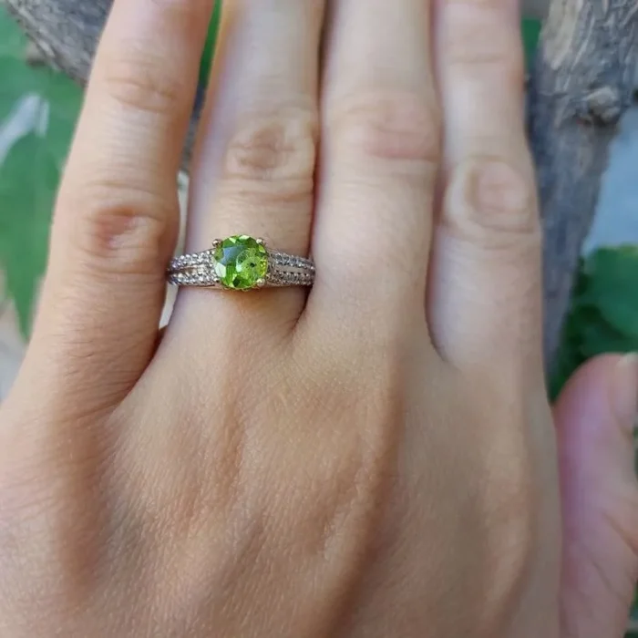 انگشتر نقره زنانه زبرجد اصل آبکاری طلا آقابزرگ کد 541 - Image 6