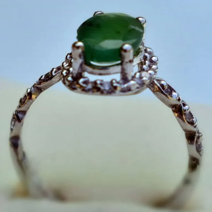 انگشتر نقره زنانه با نگین زمرد اصل، کد 504 - Image 4