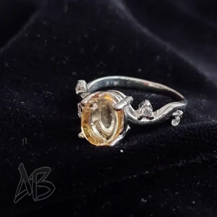 انگشتر نقره زنانه با نگین سیترین