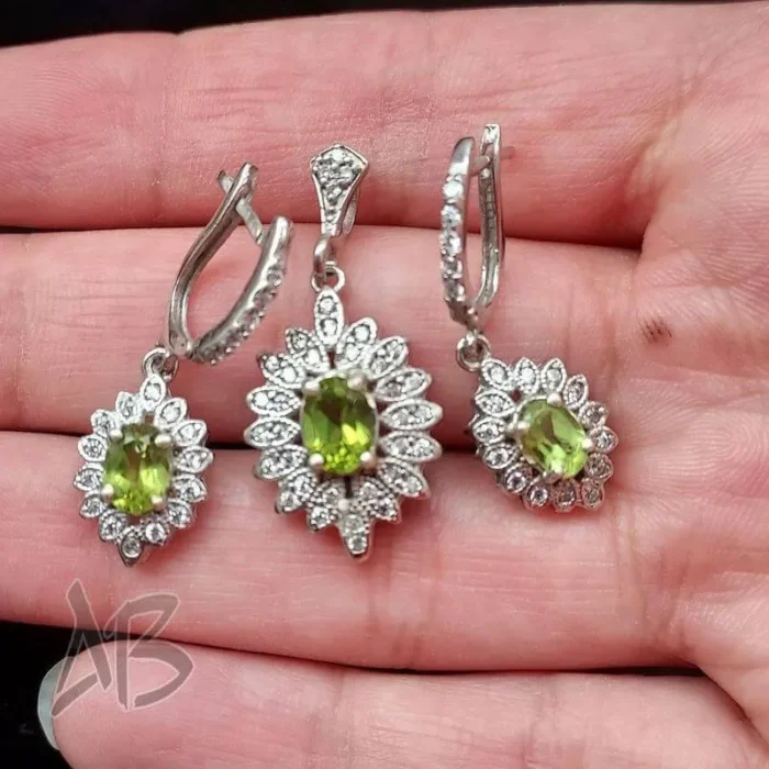 نیم‌ست (گردنبند و گوشواره) نقره زنانه زبرجد اصل آقابزرگ کد Med9 - Image 3