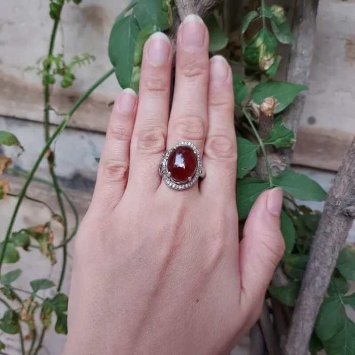 انگشتر نقره زنانه با نگین گارنت یا هسونایت اصل بسیار درشت آقابزرگ کد 570 - Image 5