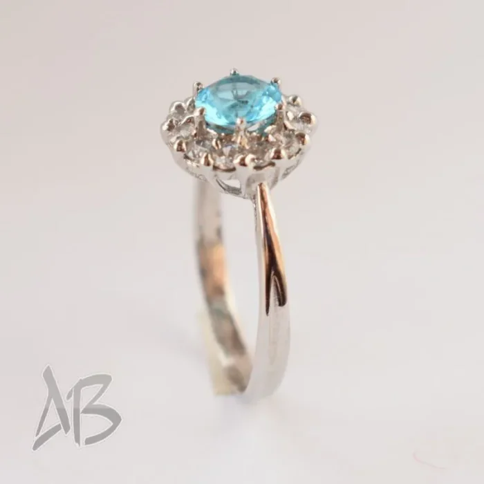 انگشتر نقره زنانه سولیتر با روکش رودیوم مناسب انگشت ظریف آقابزرگ کد 599 - Image 5