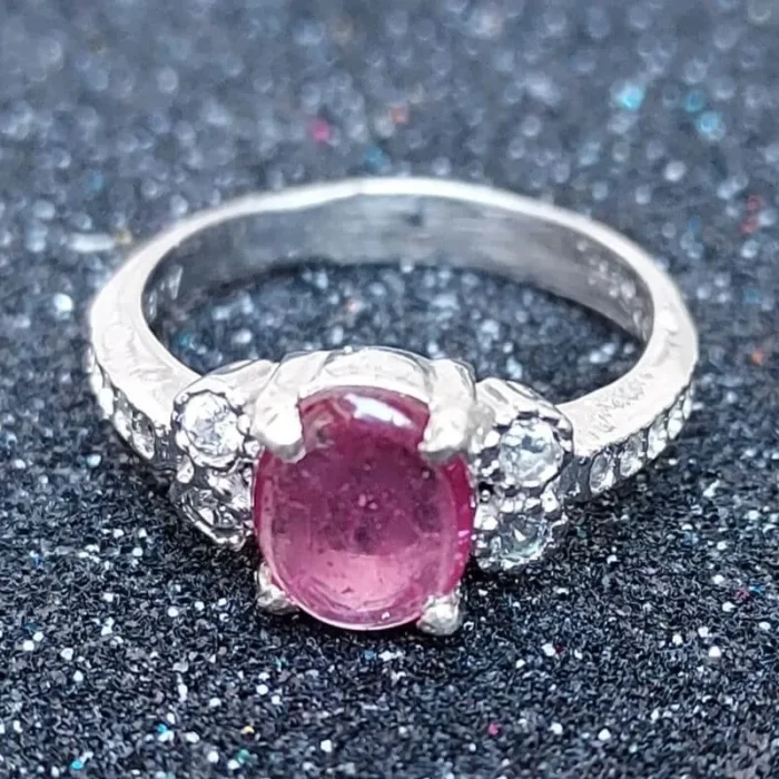 انگشتر نقره زنانه یاقوت صورتی اصل تراش کابوشن آقابزرگ کد 562 - Image 4