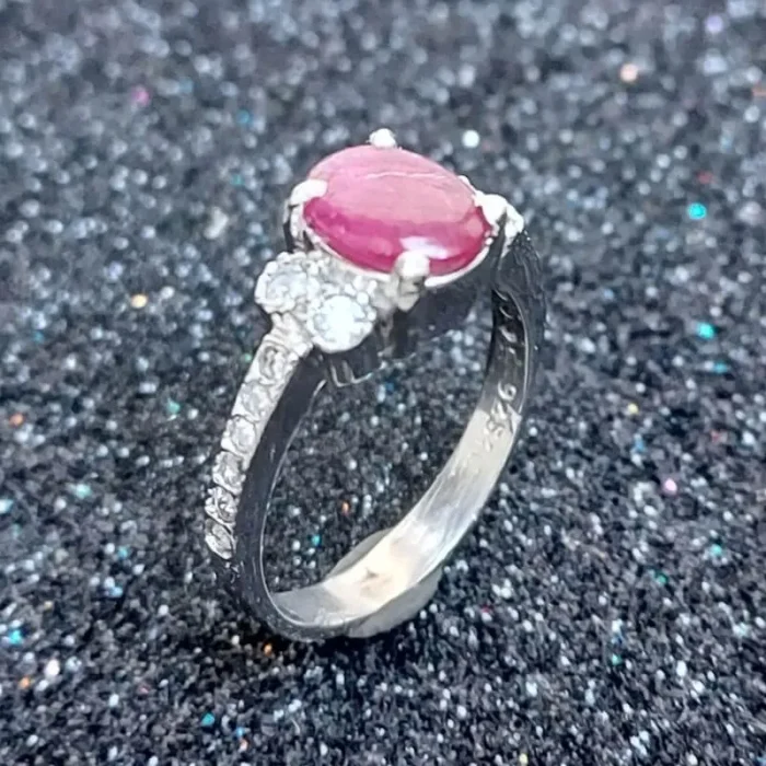 انگشتر نقره زنانه یاقوت صورتی اصل تراش کابوشن آقابزرگ کد 562 - Image 3