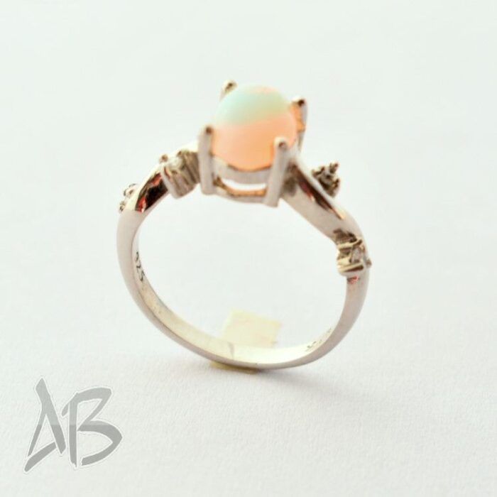 انگشتر نقره زنانه با نگین