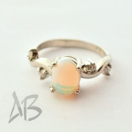 انگشتر نقره زنانه با نگین