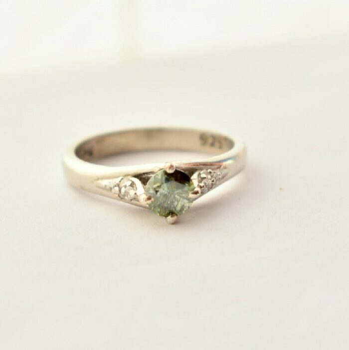 انگشتر نقره زنانه نگین موزانایت زیبا نقره 925 آبکاری طلاسفید آقابزرگ کد 636 - Image 4