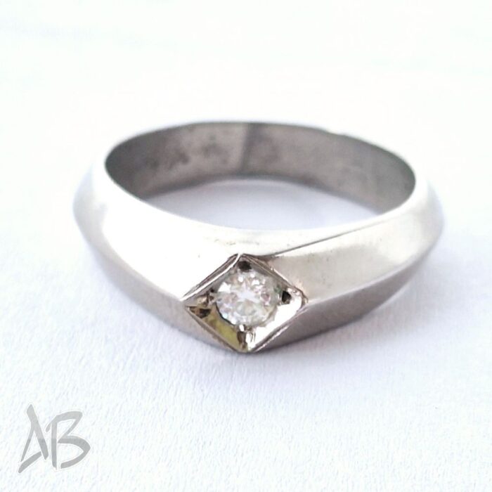 انگشتر مردانه نقره طراحی مدرن، نگین موزانایت شفاف و زیبا، آقابزرگ کد 211 - Image 4