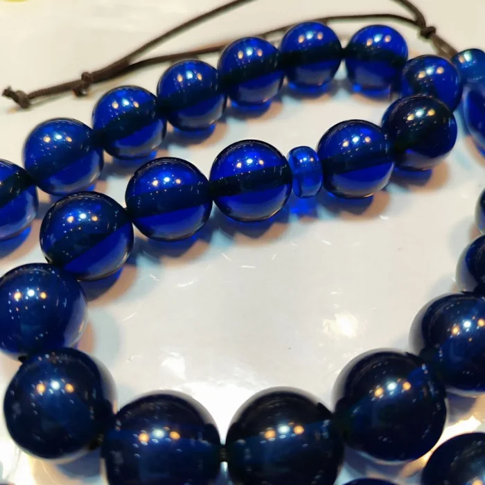 تسبیح سندلوس اصل کلکسیونی بودار 33 دانه گرد نایاب آلمانی (تراش هنگ کنگ) کد ۱۰۲۴ - Image 3