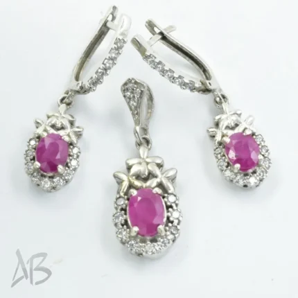 نیم ست گردنبند مدالی و گوشواره یاقوت صورتی