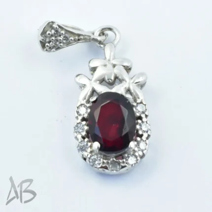 مدالی گردنبند آویز سبک و زیبا