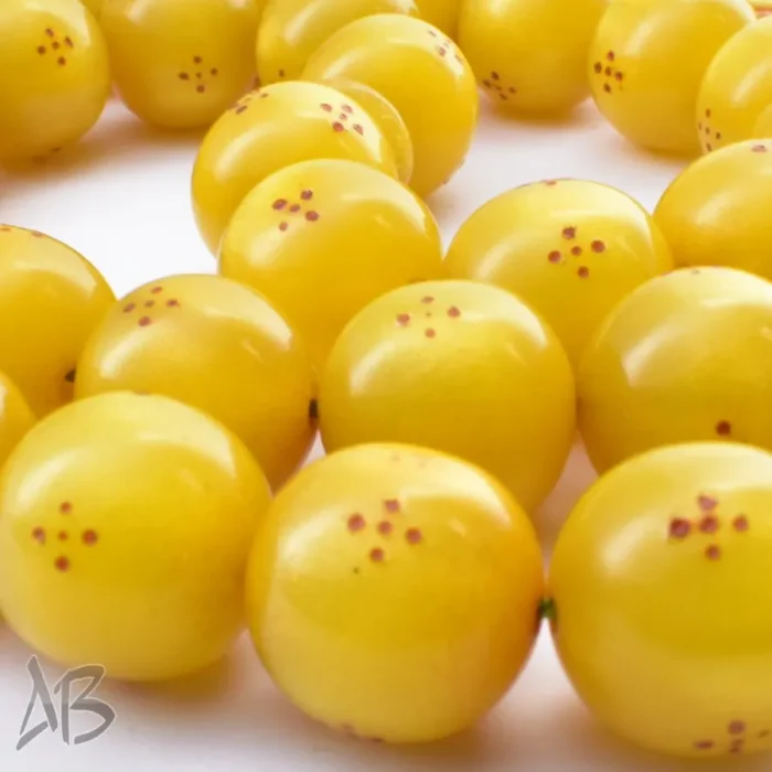 تسبیح سندلوس بودار 33 دانه اصل کد 1084 بودار داغ دار زرد با جلوه صدفی آقابزرگ - Image 8