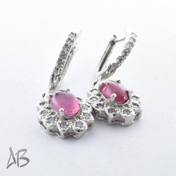 گوشواره نقره اصل زنانه نگین دار یاقوت سرخ اصل دامله آبکاری طلا سفید عیار 925 آقابزرگ کد G143 - Image 3