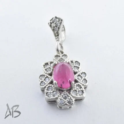 مدالی گردنبند یاقوت سرخ