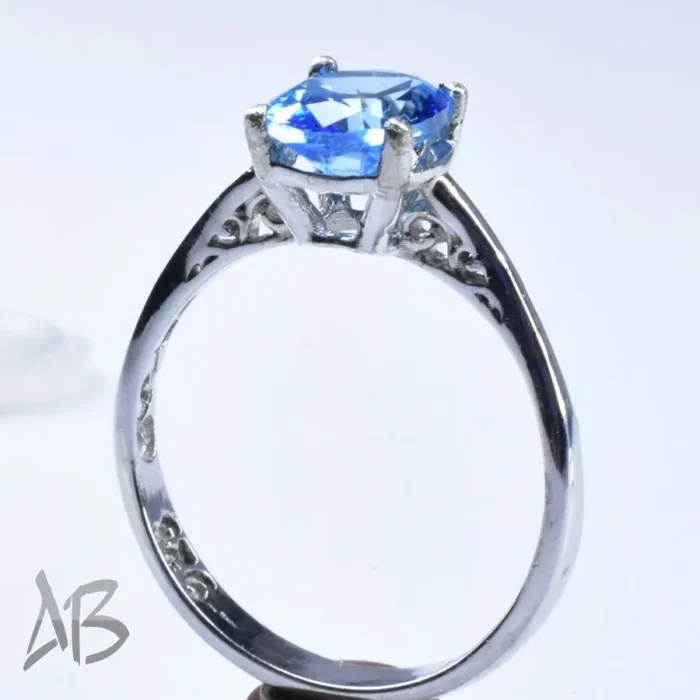 انگشتر نقره زنانه اصل نگین توپاز درخشان و ركاب ساده و سبك کد 667 - Image 4