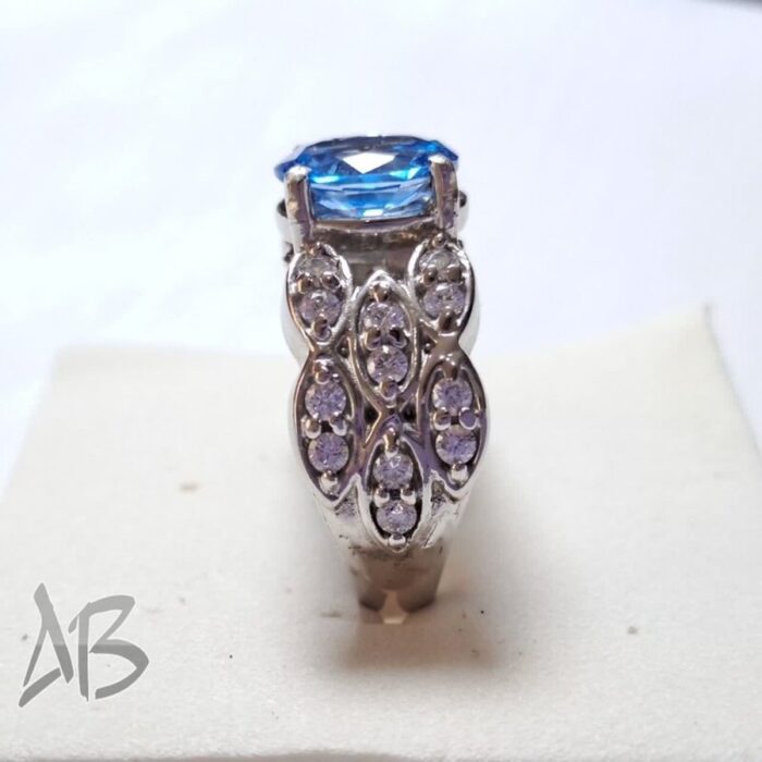 انگشتر نقره زنانه اصل نگین توپاز درخشان و ركاب پر نگين و خاص کد 668 - Image 6