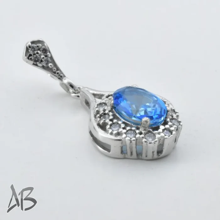 گردنبند نقره اصل (مدالی) نگین توپاز برلیان کات جذاب و شیک کد Med98 - Image 3