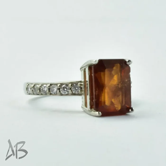 انگشتر نقره زنانه طرح جدید با نگین چهارگوش هسونایت (گومت) اصل آقابزرگ کد 676 - Image 6