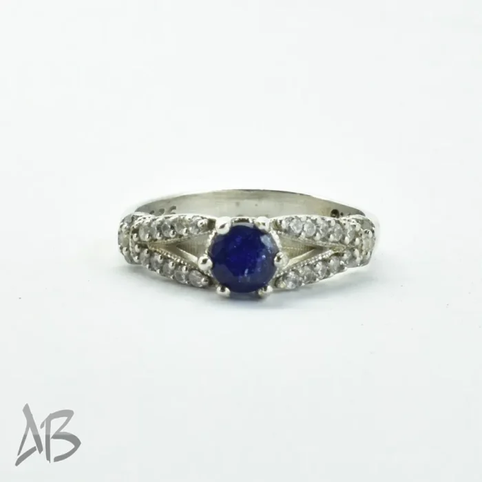 انگشتر نقره زنانه اصل نگین یاقوت کبود خوشرنگ برلیان کات آقابزرگ کد 679 - Image 4