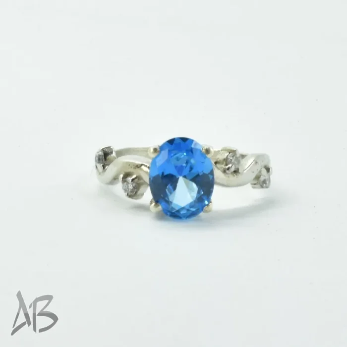 انگشتر نقره زنانه اصل با طراحی جدید و نگین توپاز درخشان کد 681 - Image 4