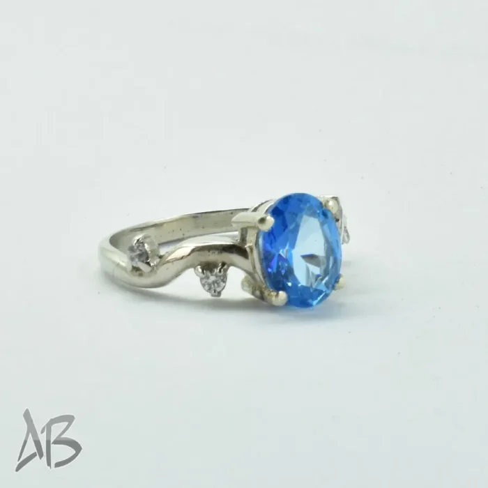 انگشتر نقره زنانه اصل با طراحی جدید و نگین توپاز درخشان کد 681 - Image 5