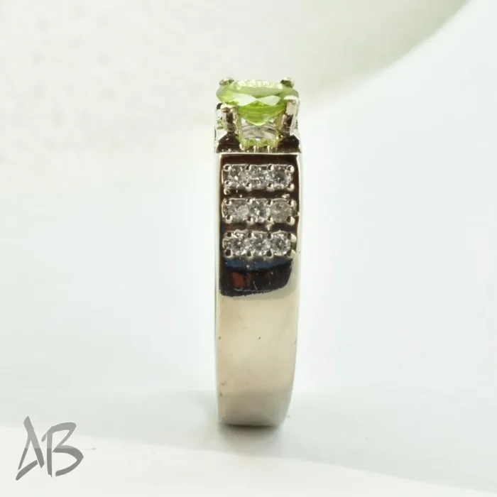 M214 (3)_26_11zon انگشتر مردانه نقره با طراحی جذاب و نگین زبرجد آقابزرگ کد 214 - Image 6