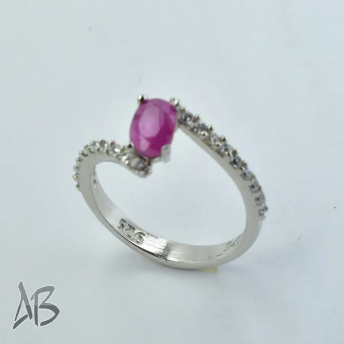 انگشتر نقره زنانه با نگین یاقوت صورتی اصل برلیان کات آقابزرگ کد 302 - Image 3