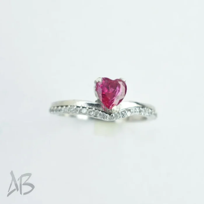 انگشتر نقره زنانه یاقوت صورتی سنتتیک طرح قلب با تزئین نگین‌های اتمی کد 694 - Image 8