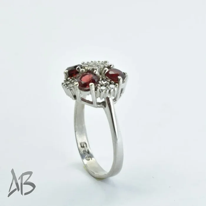 انگشتر نقره زنانه عیار 925 با چهار نگین گارنت بسیار شکیل و زیبا کد 698 - Image 9