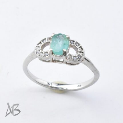 انگشتر نقره زنانه با نگین زمرد