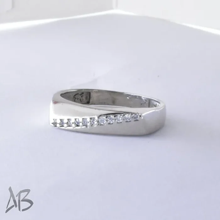 حلقه نقره جدید با ردیفی از نگین‌های ریز سنتتیک کد Set1 تک آقابزرگ - Image 4