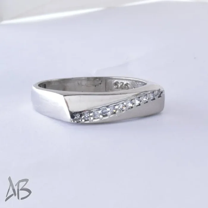 حلقه نقره جدید با ردیفی از نگین‌های ریز سنتتیک کد Set1 تک آقابزرگ - Image 5