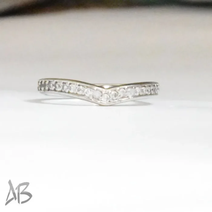 حلقه نقره جدید، طراحی مدرن با ردیفی از نگین‌های سنتتیک بسیار جذاب کد Set2 تک آقابزرگ - Image 3