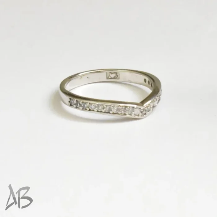 حلقه نقره جدید، طراحی مدرن با ردیفی از نگین‌های سنتتیک بسیار جذاب کد Set2 تک آقابزرگ - Image 5